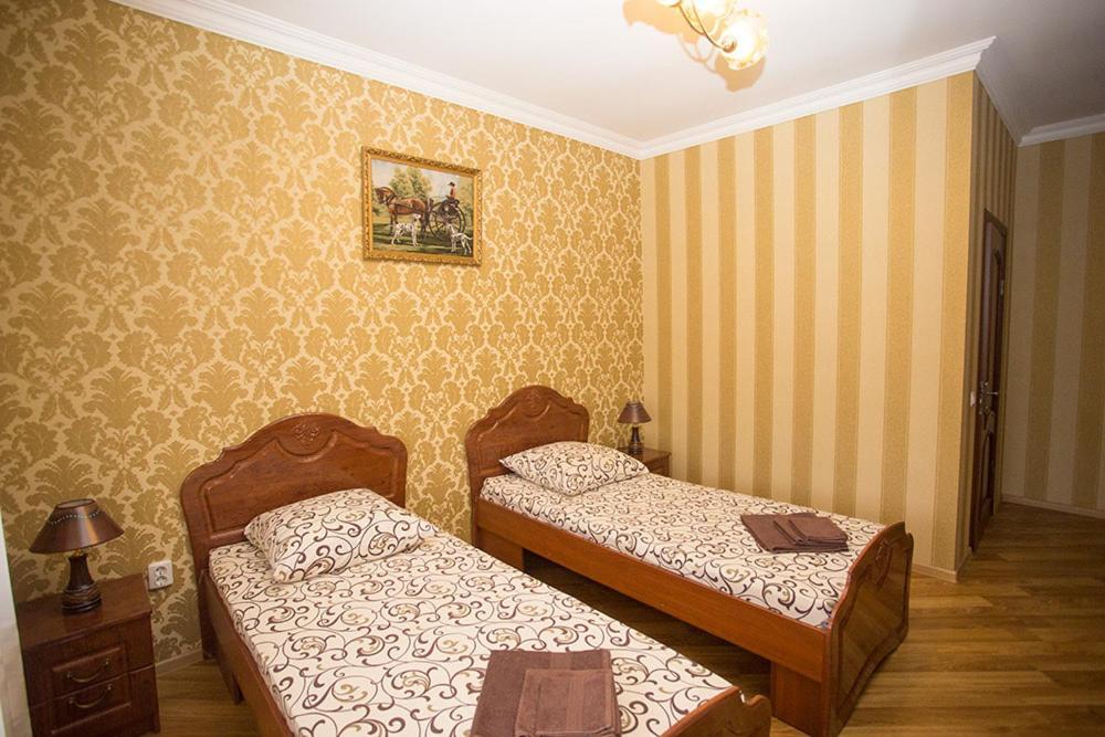 Goldenluxe Berehove (Transcarpathia) Exterior foto
